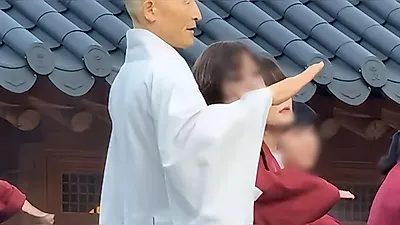 62-year-old Venerable Deoksan perfectly performs ATEEZ's 'BAD'... Dance challenge in monastic robes