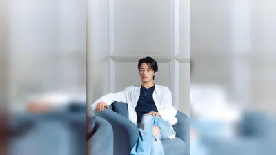 Koo Kyo-hwan shares thoughts on his prolific career and attending 150 stage greetings