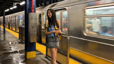 Kim Sa Rang in the Subway, Fans' Hearts Flutter at Her Natural Daily Life Photos