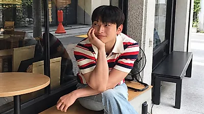Jeong Jin-woon menciona su visión sobre el amor durante su viaje a Japón: "Prefiero las relaciones…