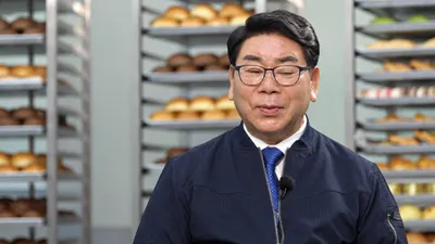 From 14-Year-Old Boy Laborer to 140 Billion Won Annual Sales: The Tearful 40-Year Journey of Cream Bread Maker Kim Yeung-shik