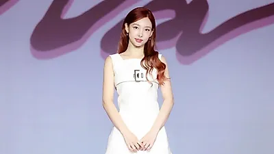 TWICE NAYEON, Surprise Duet with Charlie Puth at Goyang Concert