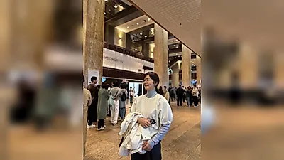 俳優ユミン、韓国でキム・ドンリュルのコンサートを鑑賞