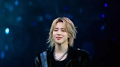 Jimin de BTS acapara la atención al brindar un momento especial a sus fans en su concierto en Chicago