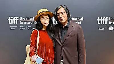 Fan Bingbing meets Director Lee Chang-dong in Toronto... proving to be a passionate fan