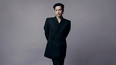 Im Siwan Selected as Host for the 31st Busan International Film Festival Closing Ceremony