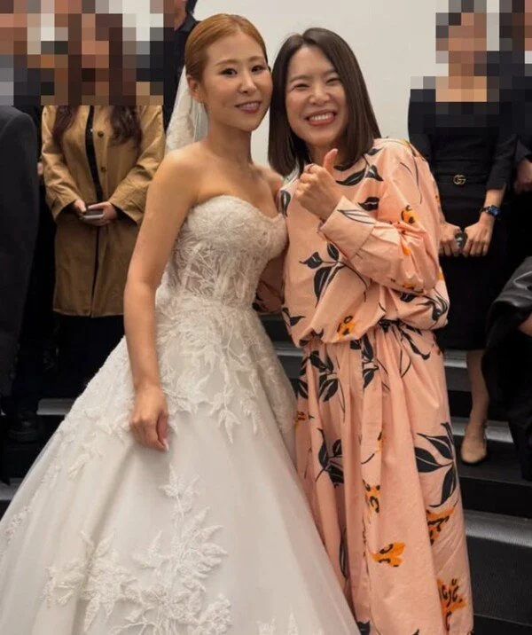 キム・ジソン、パク・セミの結婚式に出席(写真=キム・ジソンSNS)